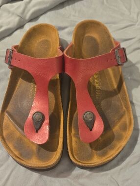 Birkenstock Gizeh Size 38  Sandal Red